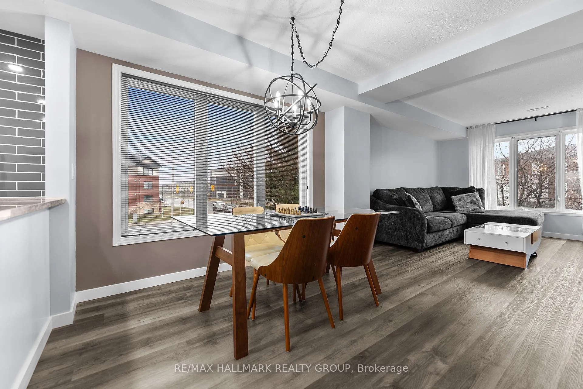 Photo 17 of 12 Lakepointe Drive, Ottawa, Avalon East — HOMEH