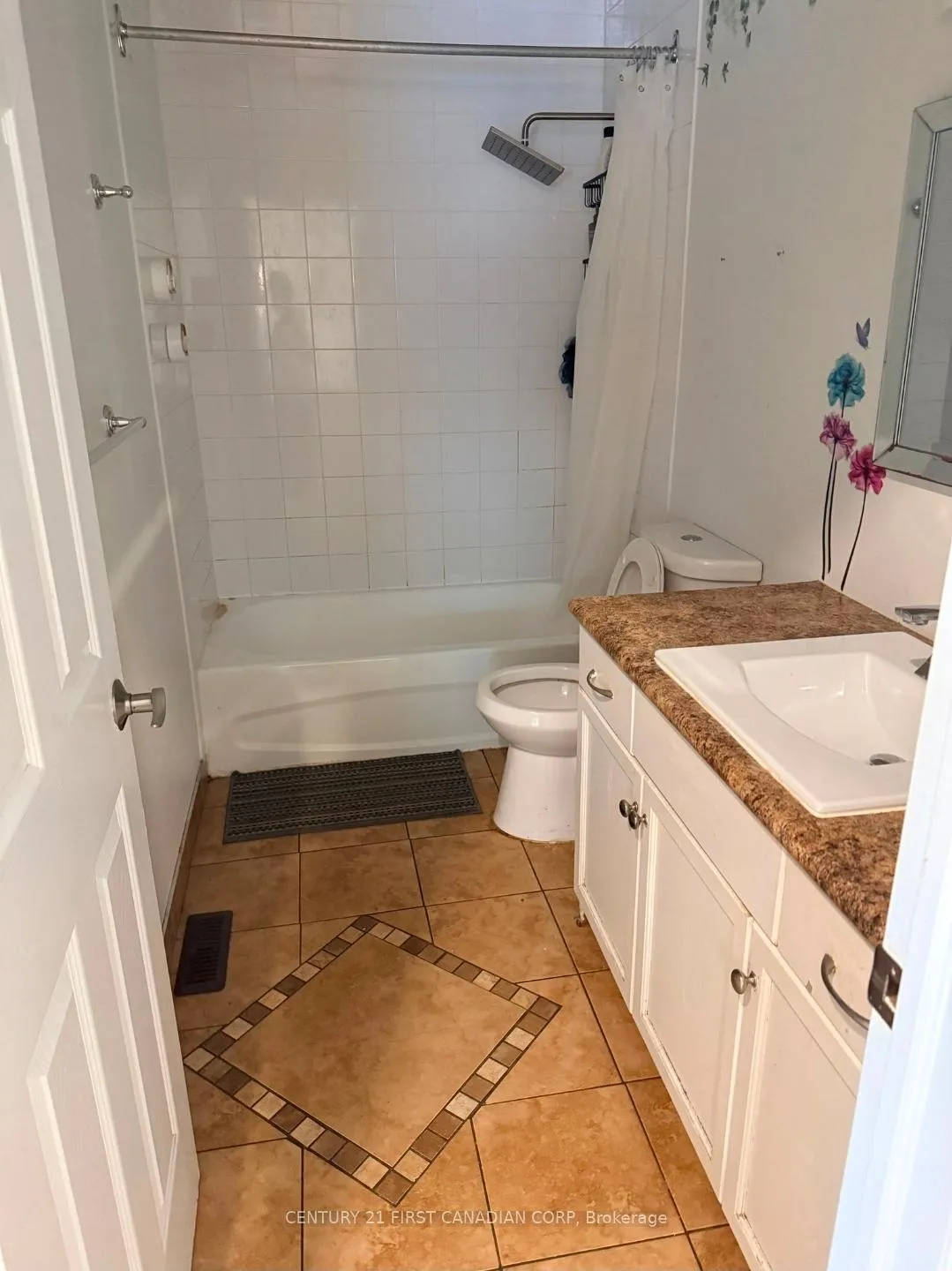 Photo 7 of Unit bedroom 2, 1150 Kipps Lane, London, East A — HOMEH