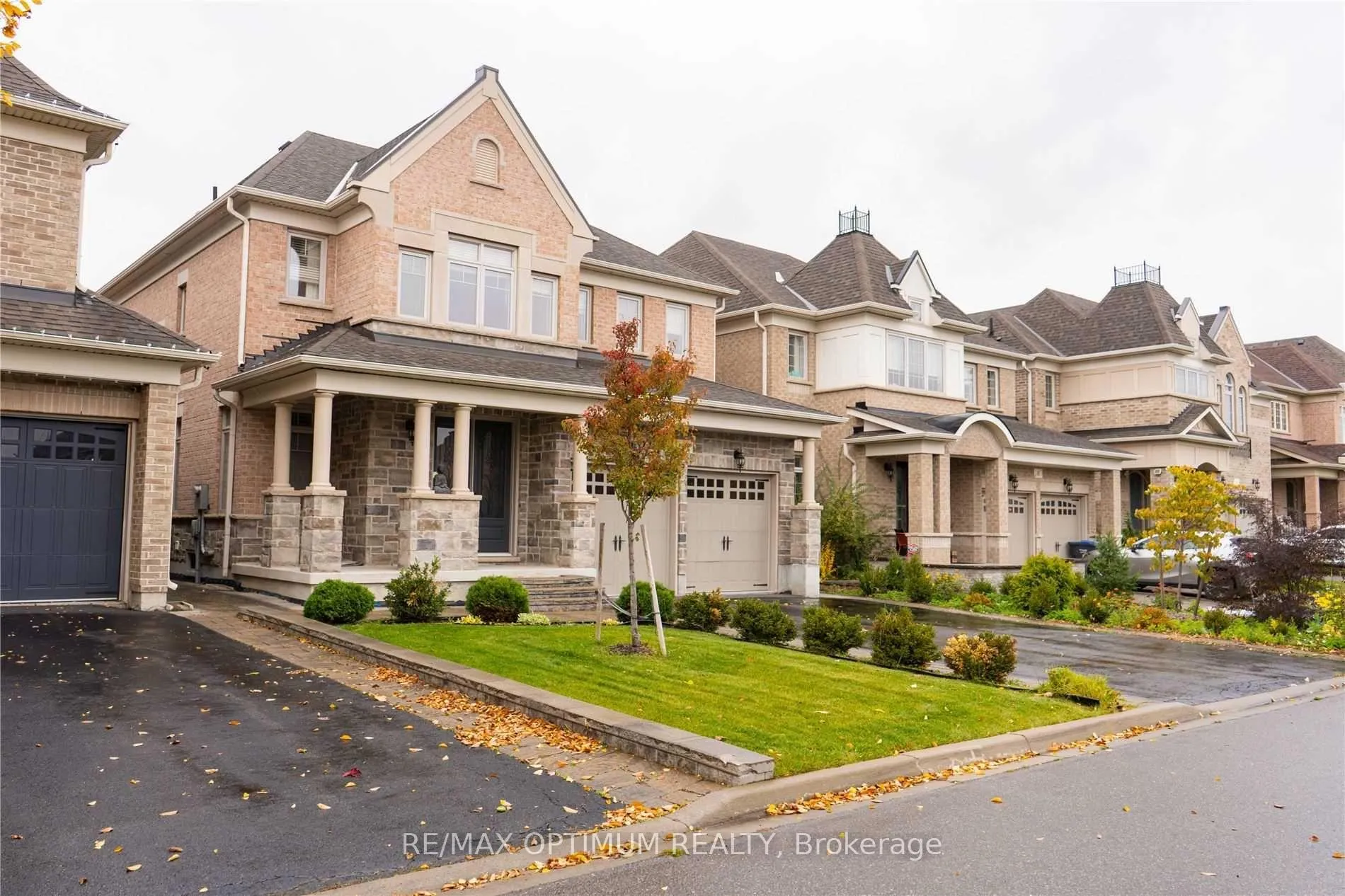 Photo 2 of Unit Upper, 43 Legendary Circle, Brampton, Bram West — HOMEH