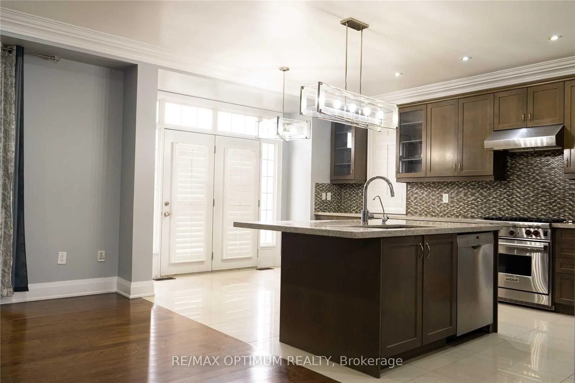 Photo 11 of Unit Upper, 43 Legendary Circle, Brampton, Bram West — HOMEH
