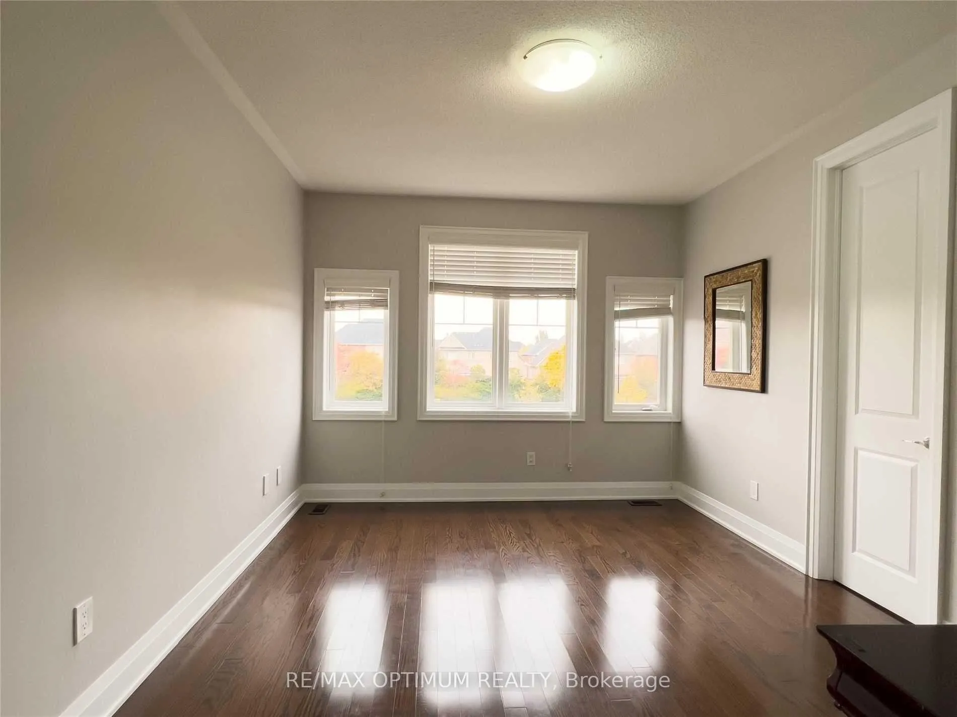 Photo 14 of Unit Upper, 43 Legendary Circle, Brampton, Bram West — HOMEH