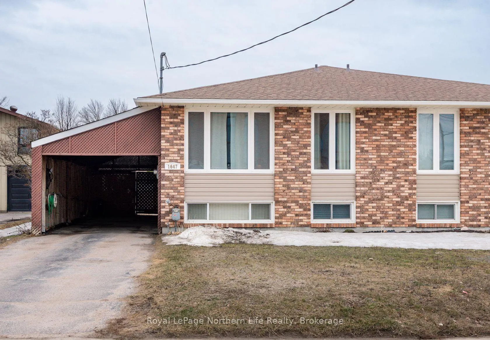 Photo 3 of 1647 High Street, North Bay, Central — HOMEH
