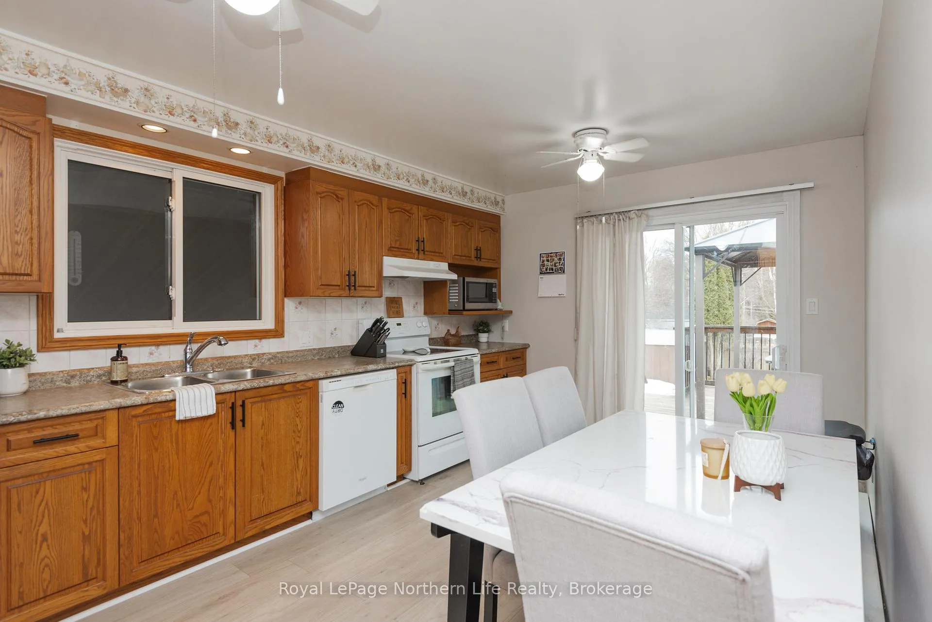 Photo 11 of 1647 High Street, North Bay, Central — HOMEH