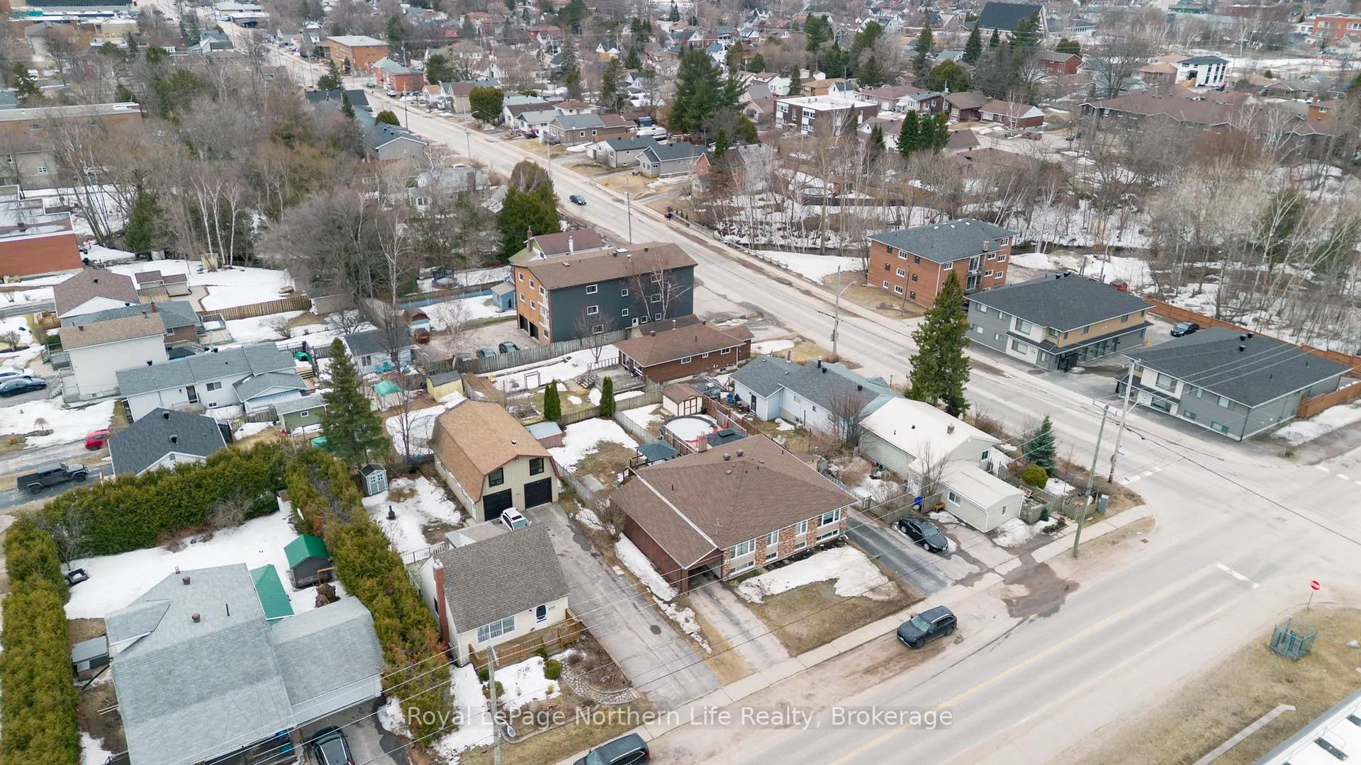 Photo 35 of 1647 High Street, North Bay, Central — HOMEH