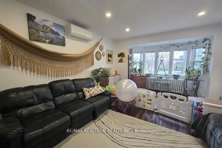 Photo 5 of Unit (MAIN), 1182 Avenue Road, Toronto, Lawrence Park South — HOMEH