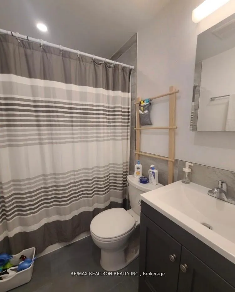 Photo 8 of Unit (MAIN), 1182 Avenue Road, Toronto, Lawrence Park South — HOMEH