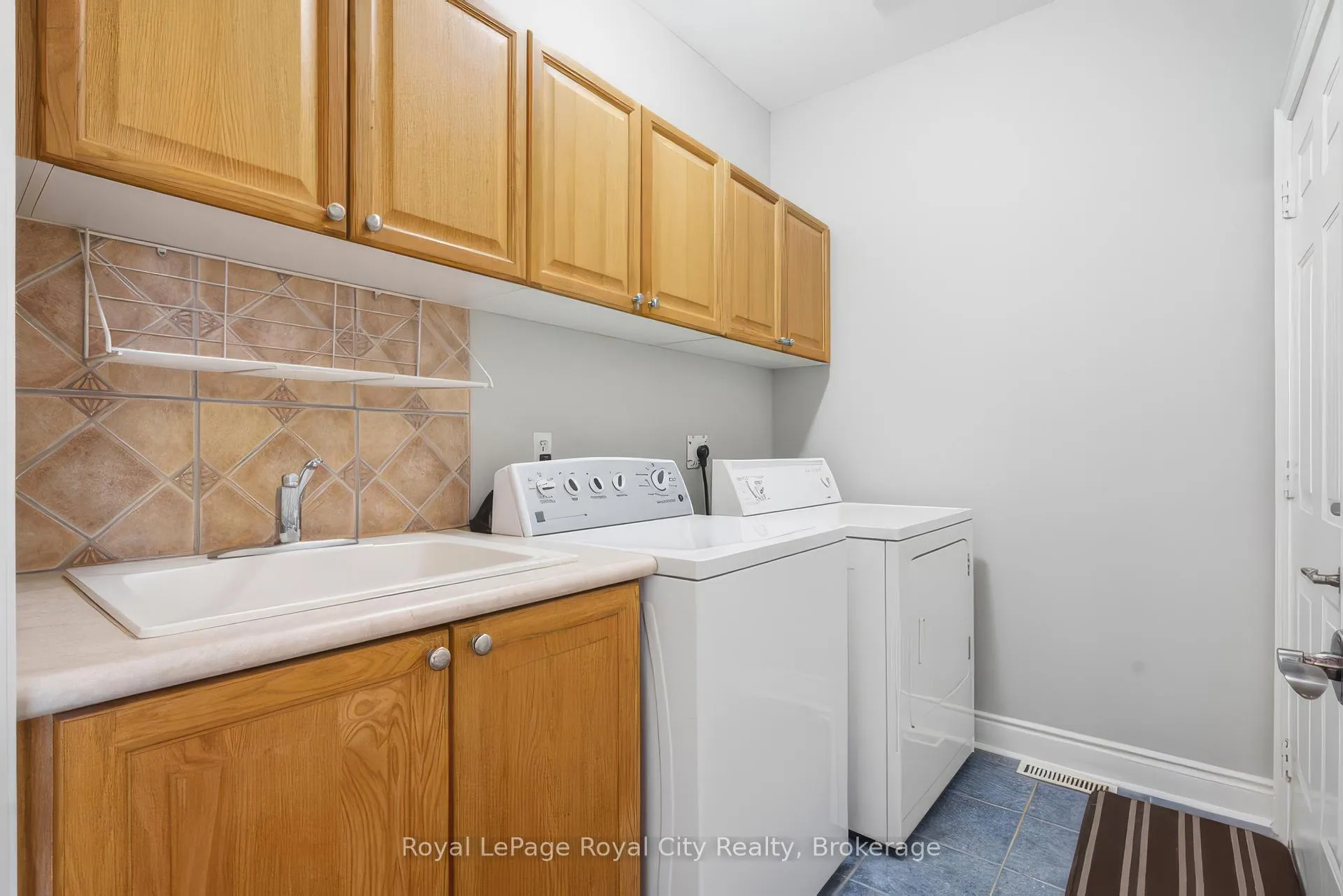 Photo 29 of 249 Ridge Road, Guelph/Eramosa, Rockwood — HOMEH