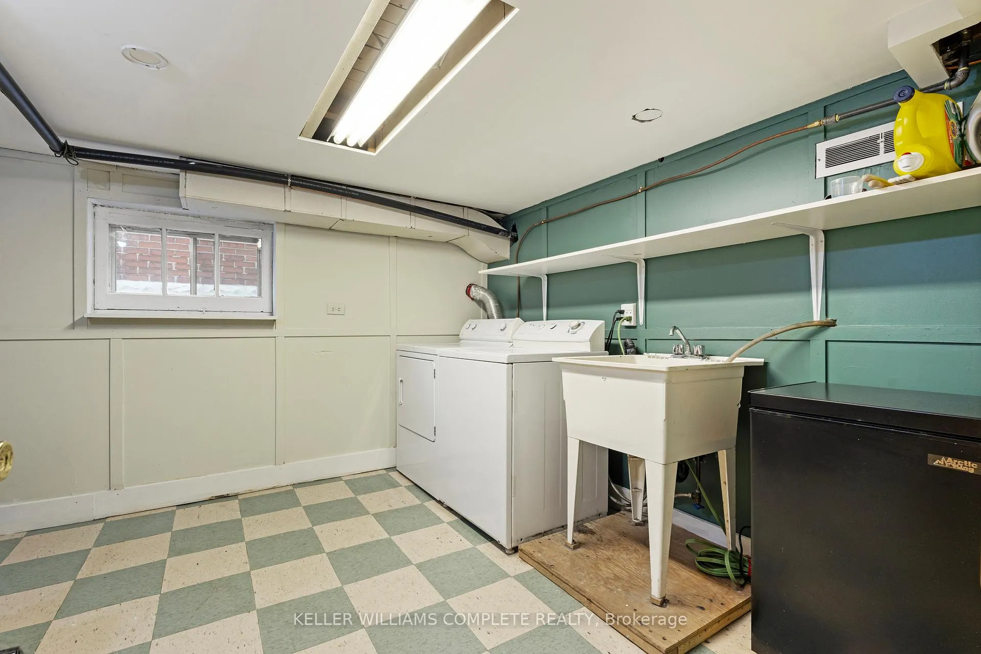 Photo 22 of 26 Garside Avenue N, Hamilton, Homeside — HOMEH