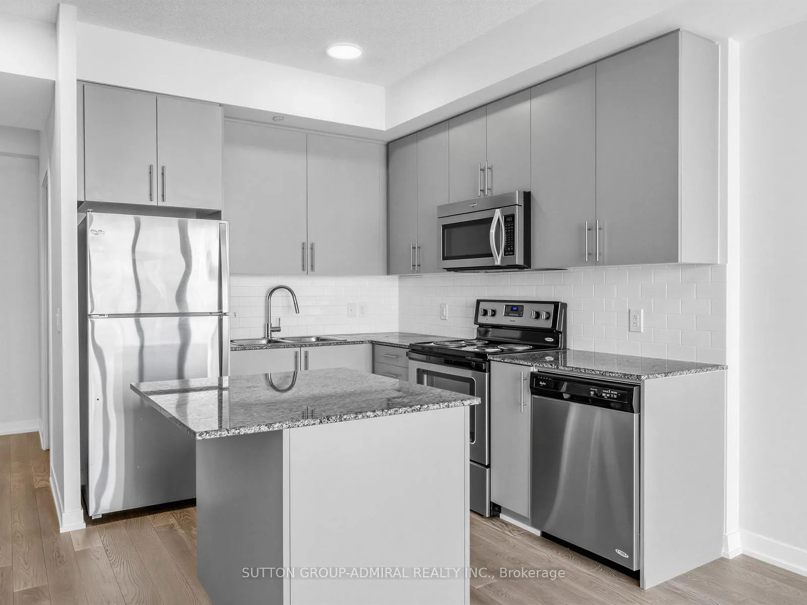 Photo 5 of Unit 701, 85 Duke Street W, Kitchener, City Commercial Core — HOMEH