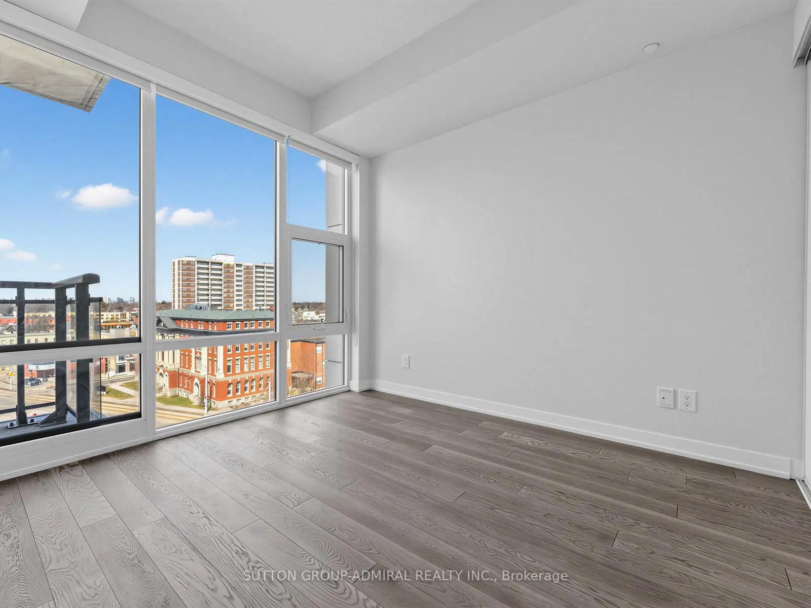 Photo 7 of Unit 701, 85 Duke Street W, Kitchener, City Commercial Core — HOMEH