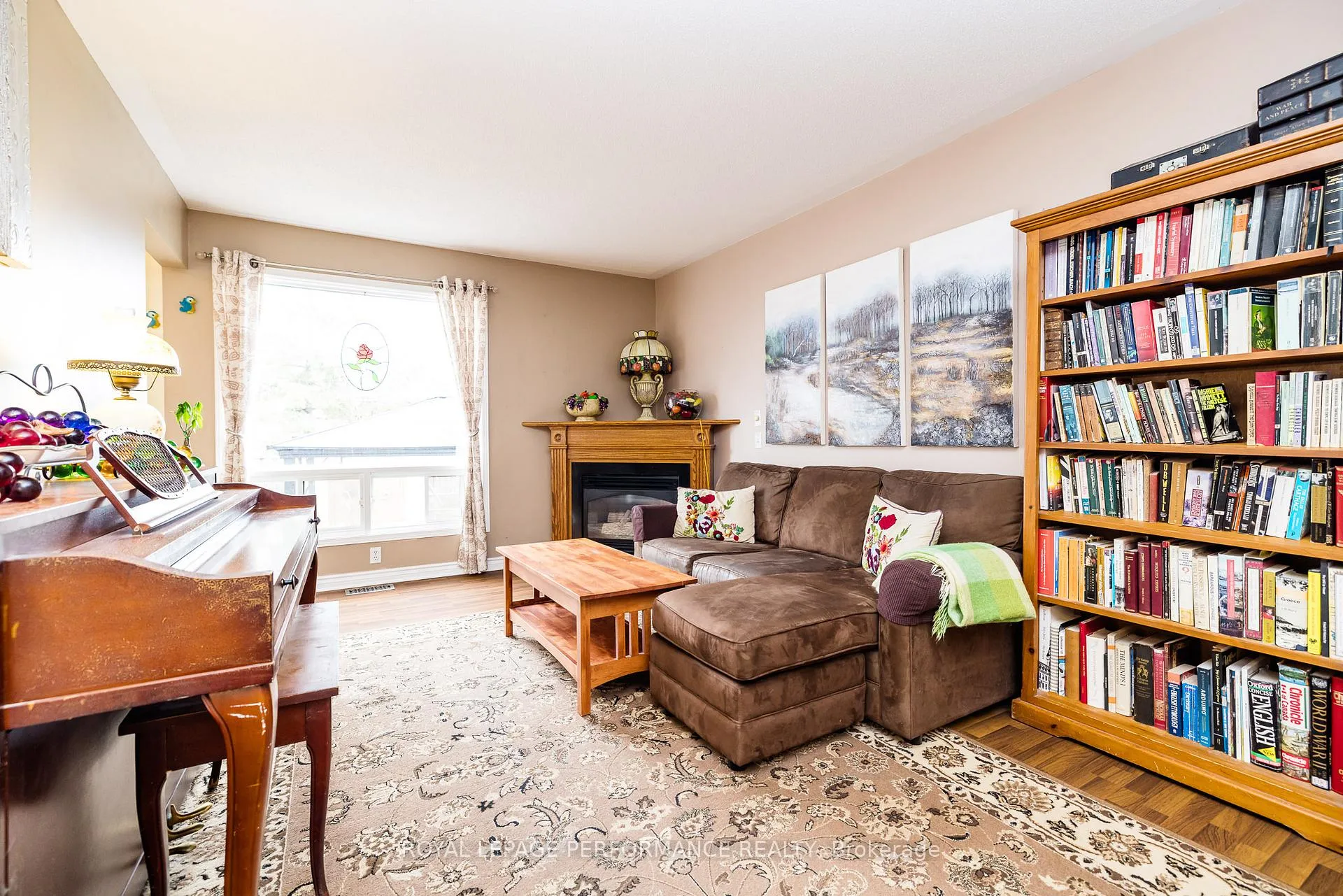 Photo 7 of 1893 Hennessy Crescent, Ottawa, Fallingbrook/Gardenway South — HOMEH