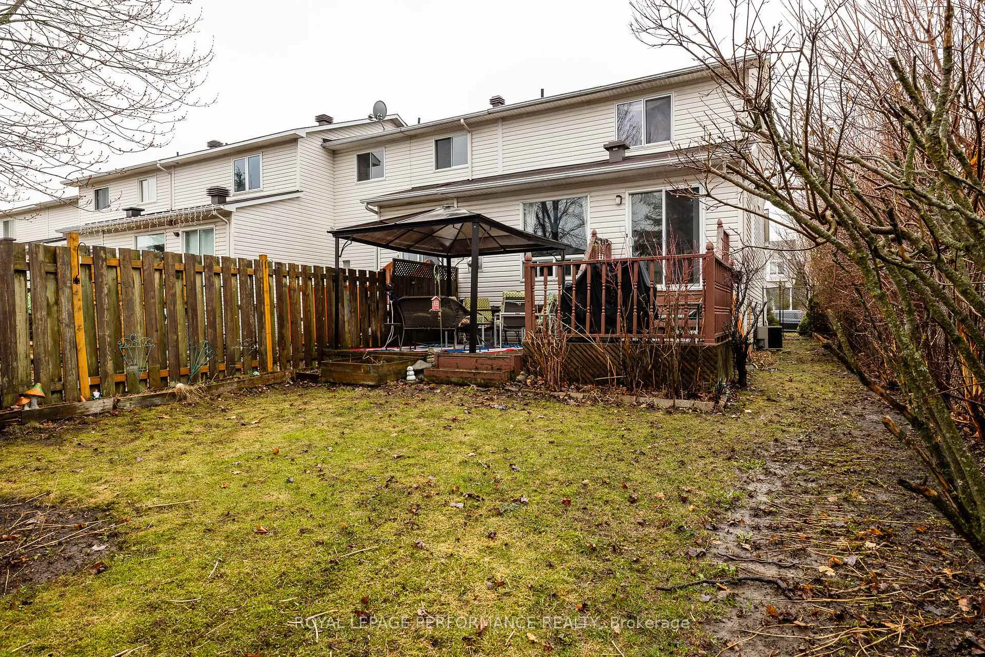 Photo 26 of 1893 Hennessy Crescent, Ottawa, Fallingbrook/Gardenway South — HOMEH