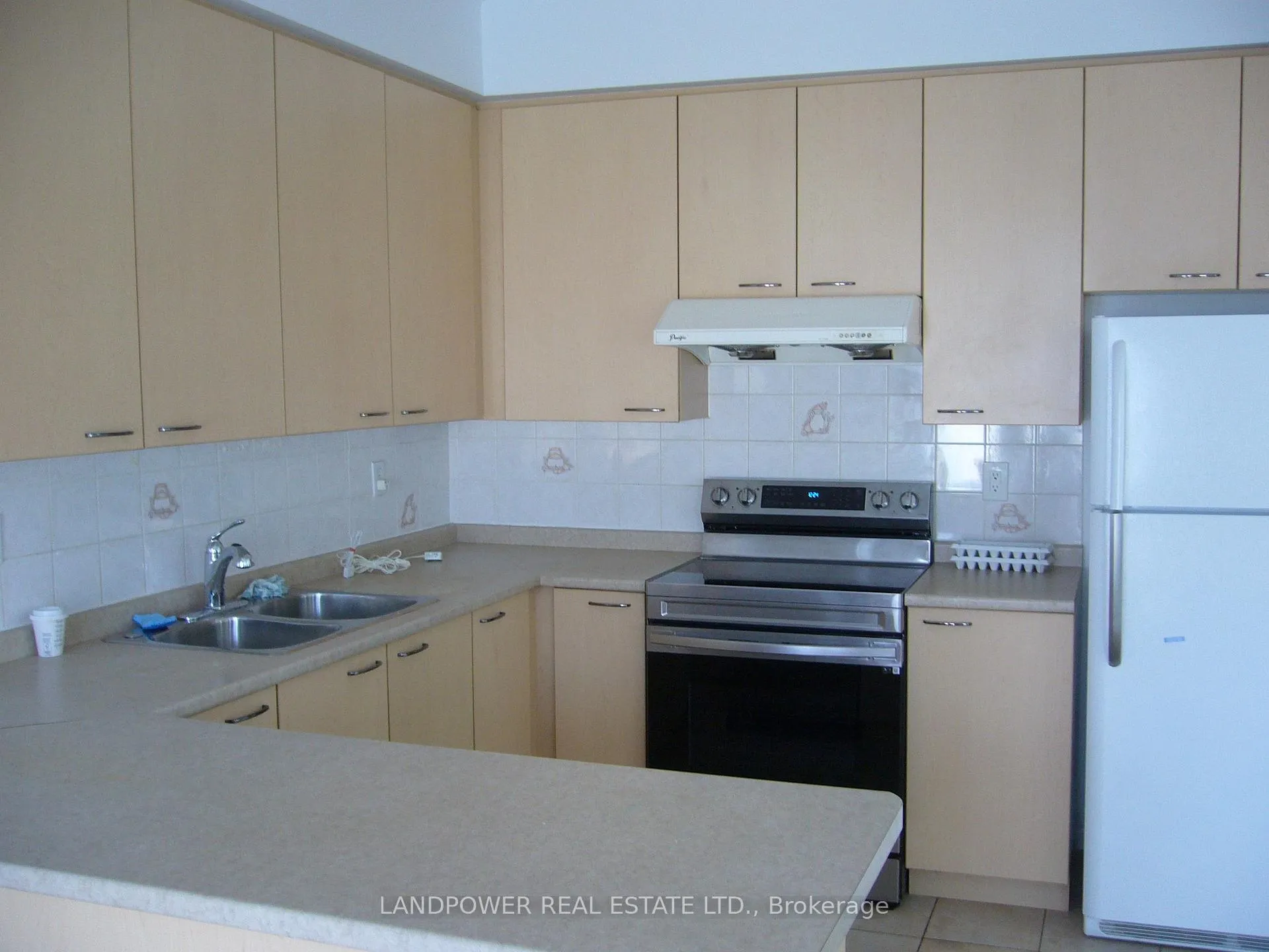 Photo 7 of 57 Madison Heights Boulevard, Markham, Berczy — HOMEH