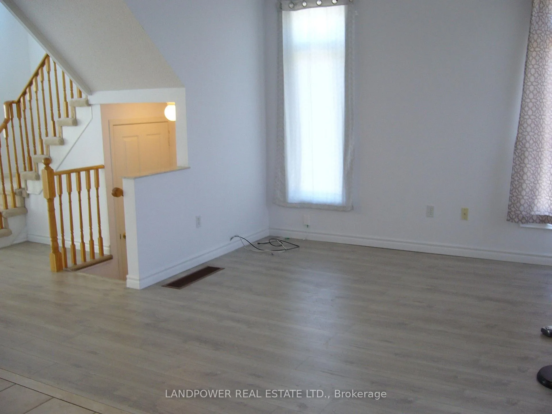 Photo 11 of 57 Madison Heights Boulevard, Markham, Berczy — HOMEH