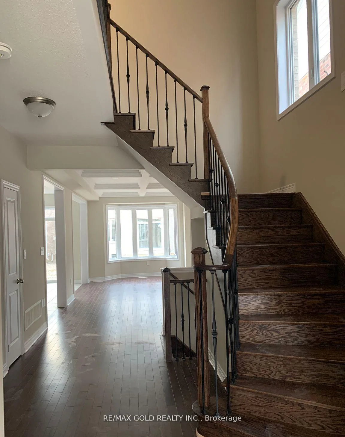 Photo 2 of 140 Finegan Circle, Brampton, Northwest Brampton — HOMEH