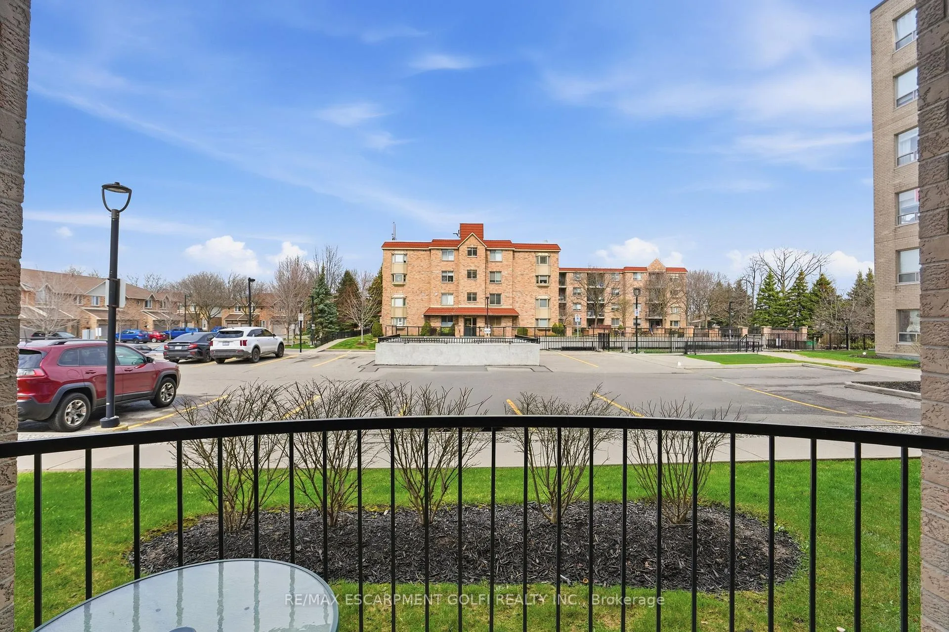 Photo 18 of Unit 108, 3497 Upper Middle Drive, Burlington, Headon — HOMEH