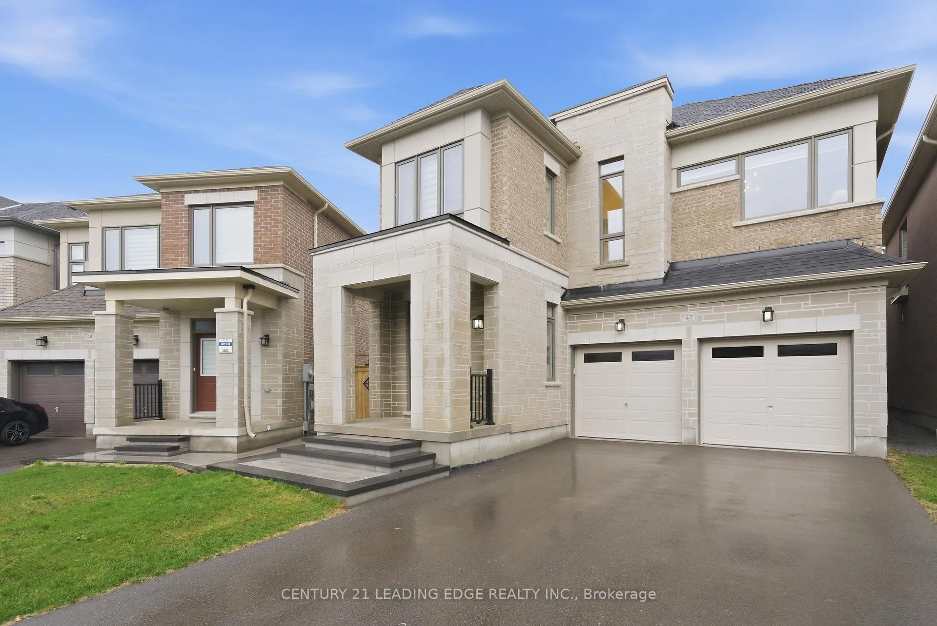 Photo 5 of 47 Priory Drive, Whitby, Rural Whitby — HOMEH