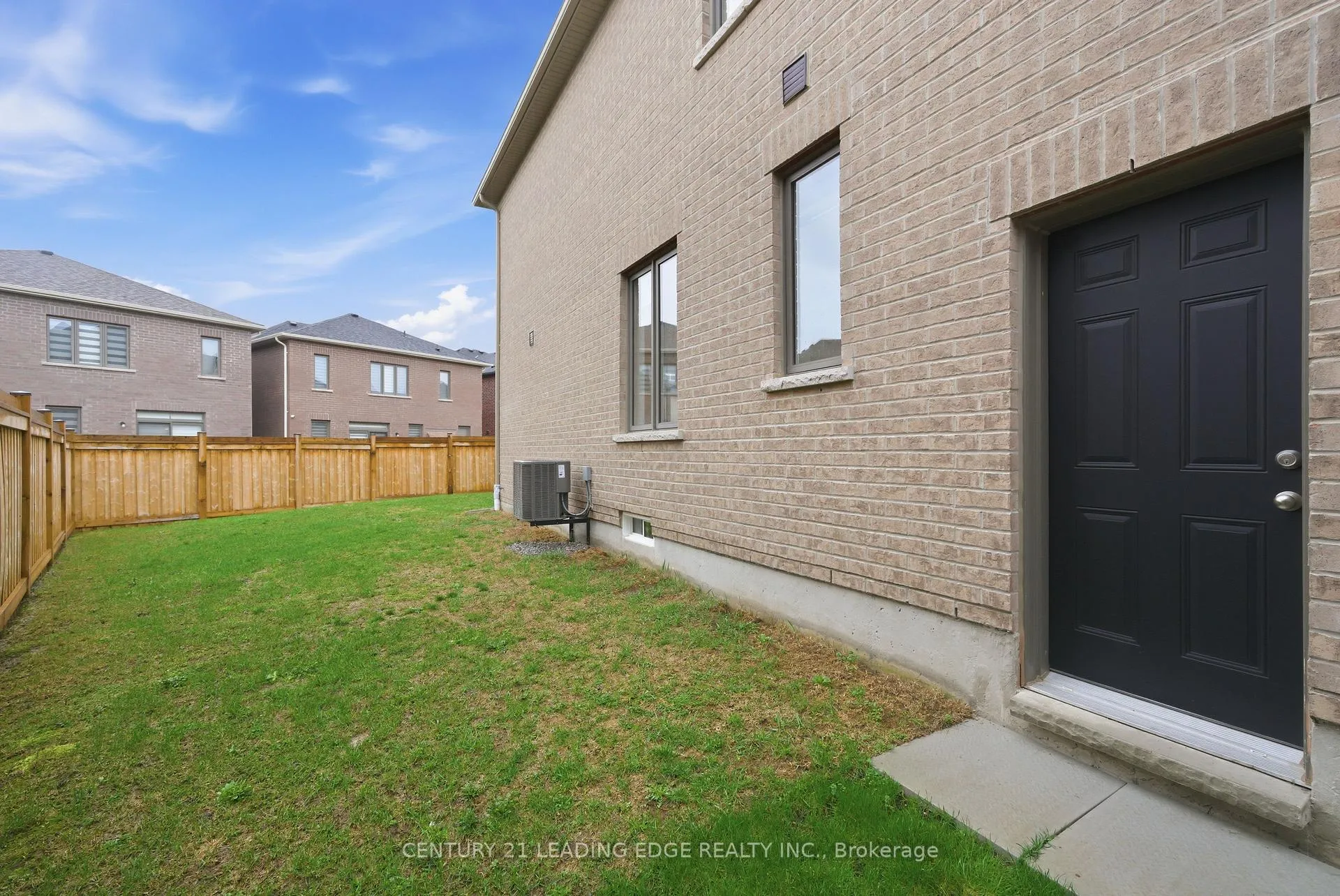 Photo 42 of 47 Priory Drive, Whitby, Rural Whitby — HOMEH