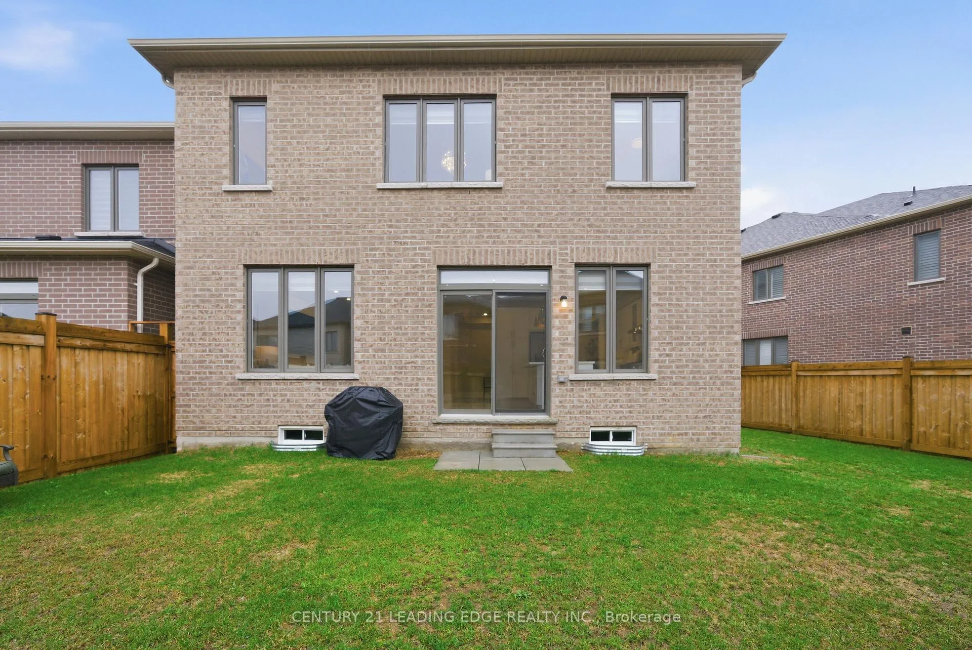 Photo 44 of 47 Priory Drive, Whitby, Rural Whitby — HOMEH