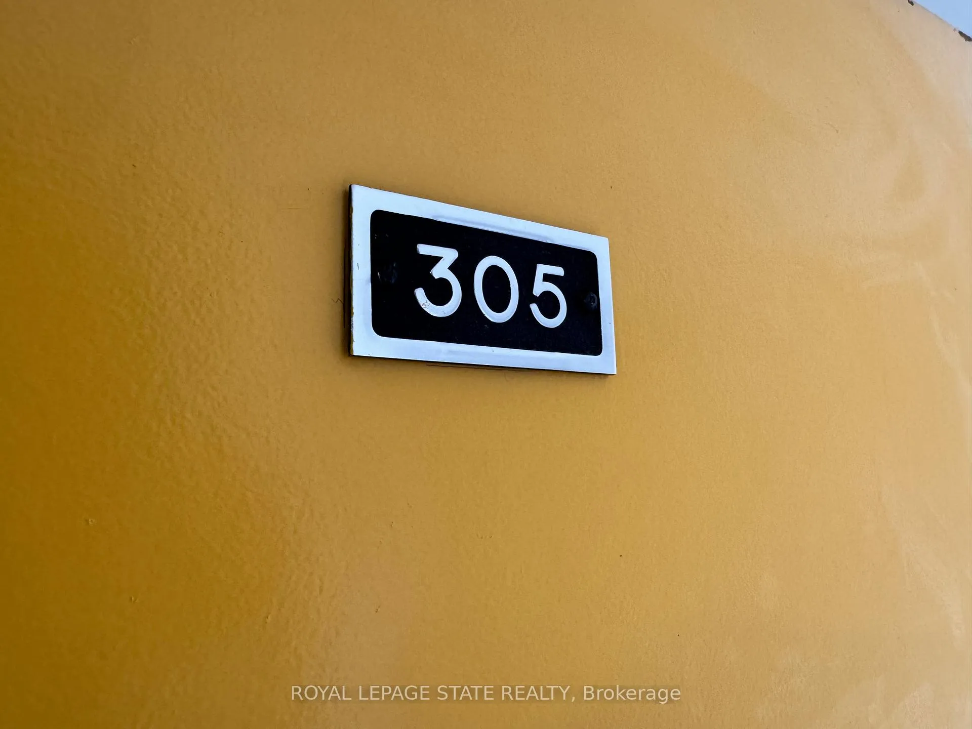 Photo 2 of Unit 305, 105 Tia Drive, Hamilton, Kentley — HOMEH