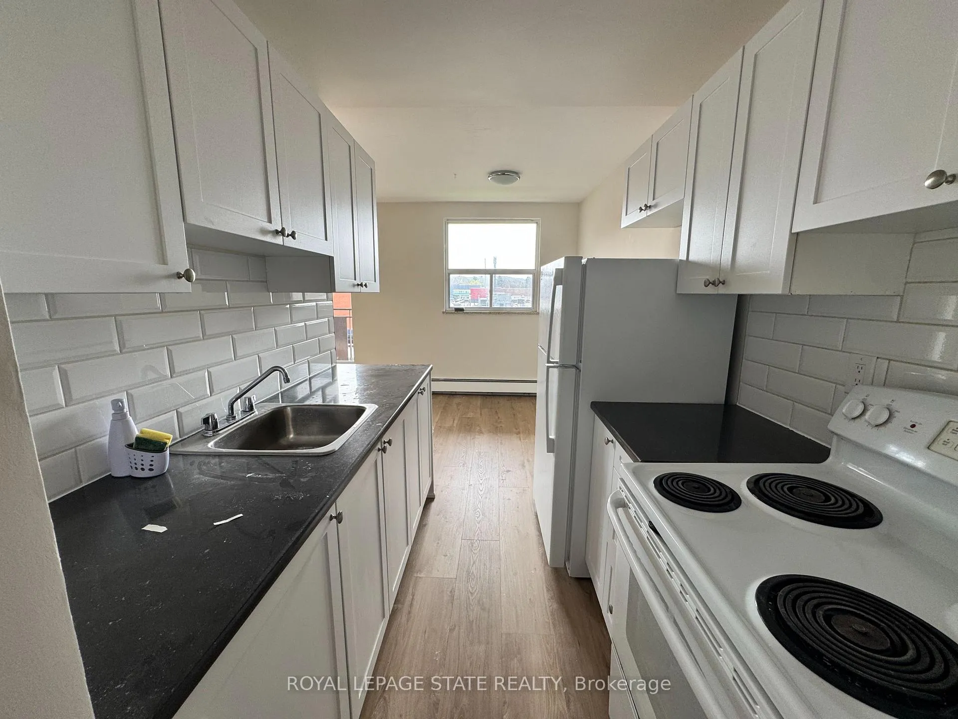 Photo 6 of Unit 305, 105 Tia Drive, Hamilton, Kentley — HOMEH