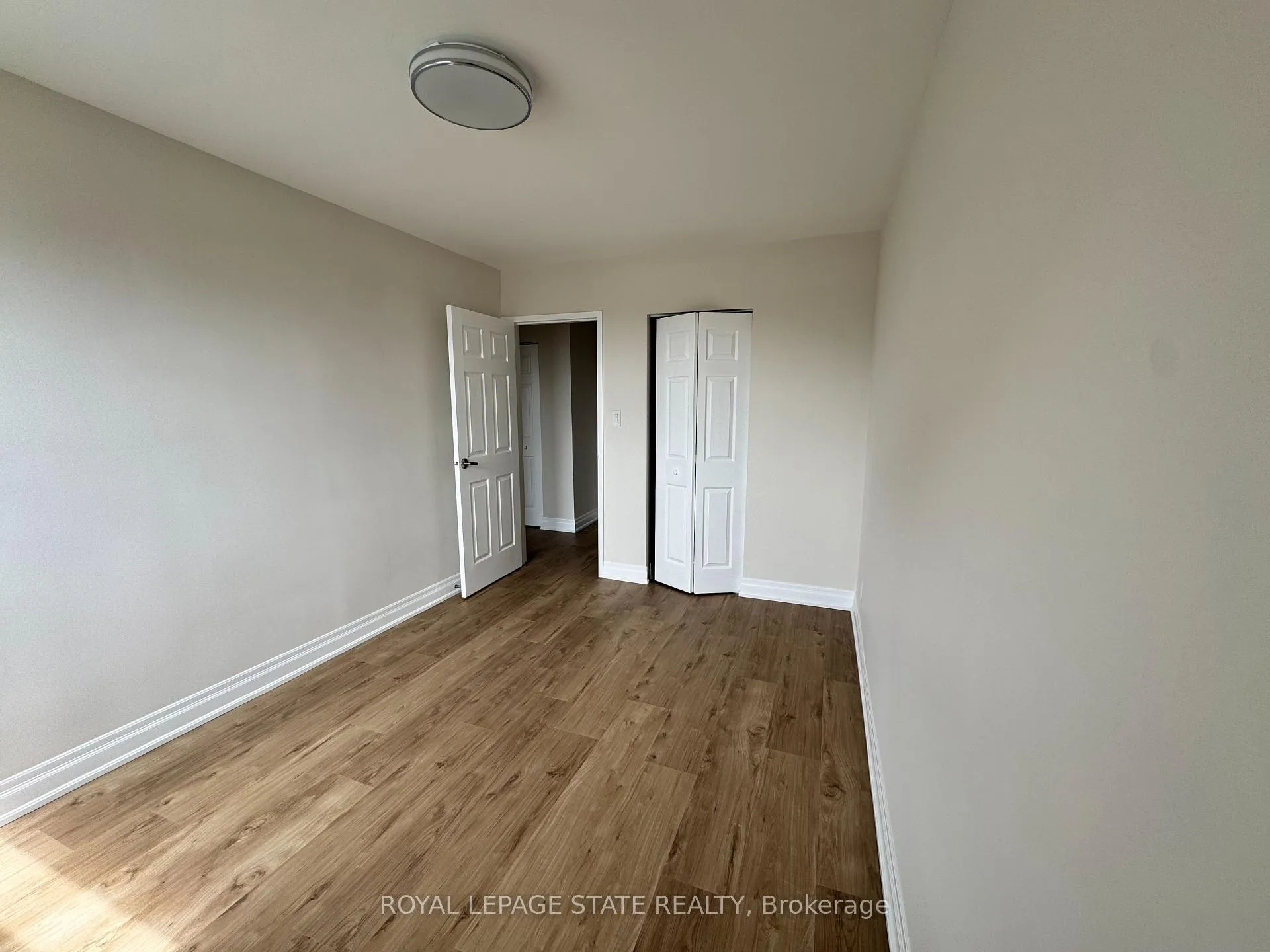 Photo 8 of Unit 305, 105 Tia Drive, Hamilton, Kentley — HOMEH