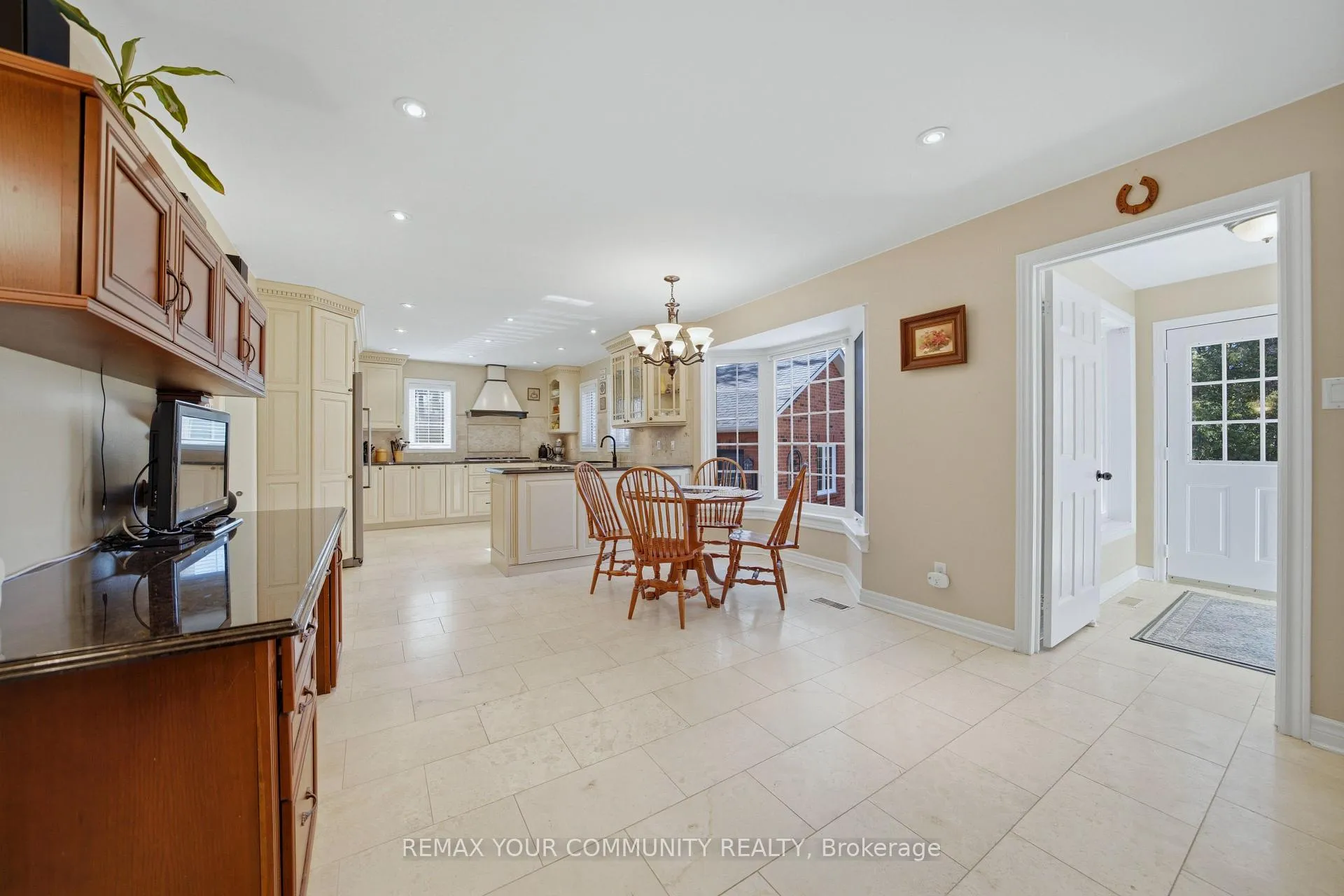 Photo 10 of 23 John Lyons Road, Markham, Sherwood-Amberglen — HOMEH