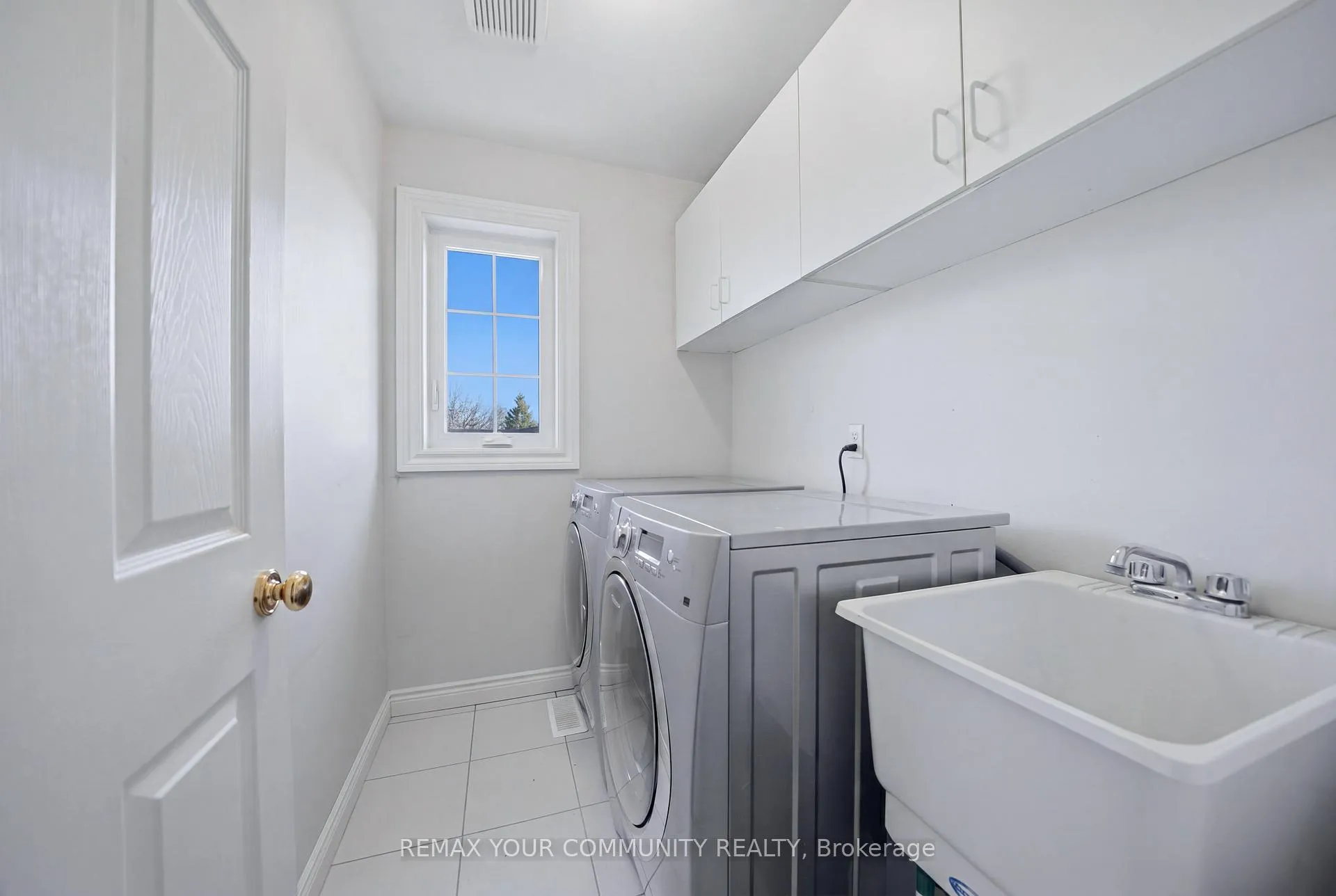 Photo 38 of 23 John Lyons Road, Markham, Sherwood-Amberglen — HOMEH
