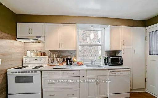 Photo 11 of 228 Ritson Road S, Oshawa, Central — HOMEH