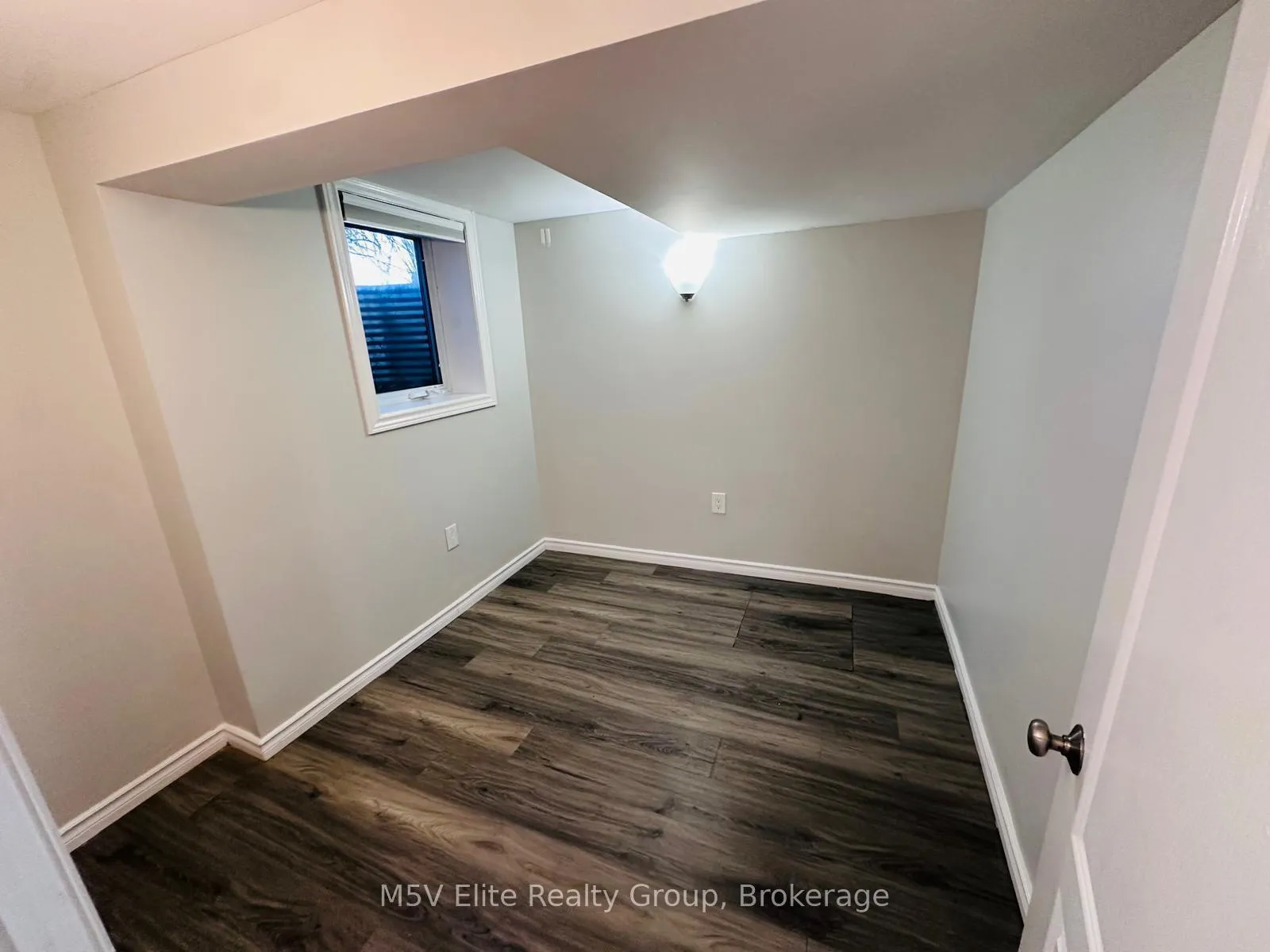 Photo 6 of Unit Lower, 24 Manor Road, St. Catharines, Vine/Linwell — HOMEH