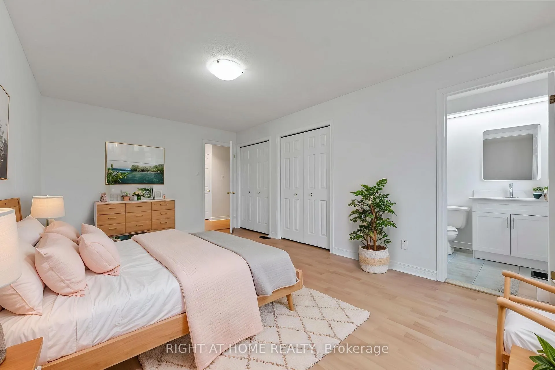 Photo 5 of 17 Locheland Crescent, Ottawa, Barrhaven East — HOMEH