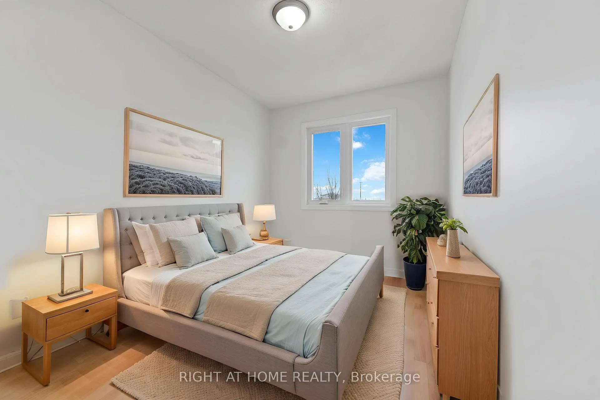 Photo 8 of 17 Locheland Crescent, Ottawa, Barrhaven East — HOMEH