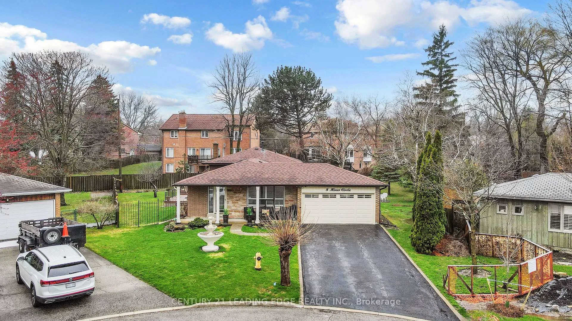 Photo 1 of 8 Miner Circle, Markham, Unionville — HOMEH