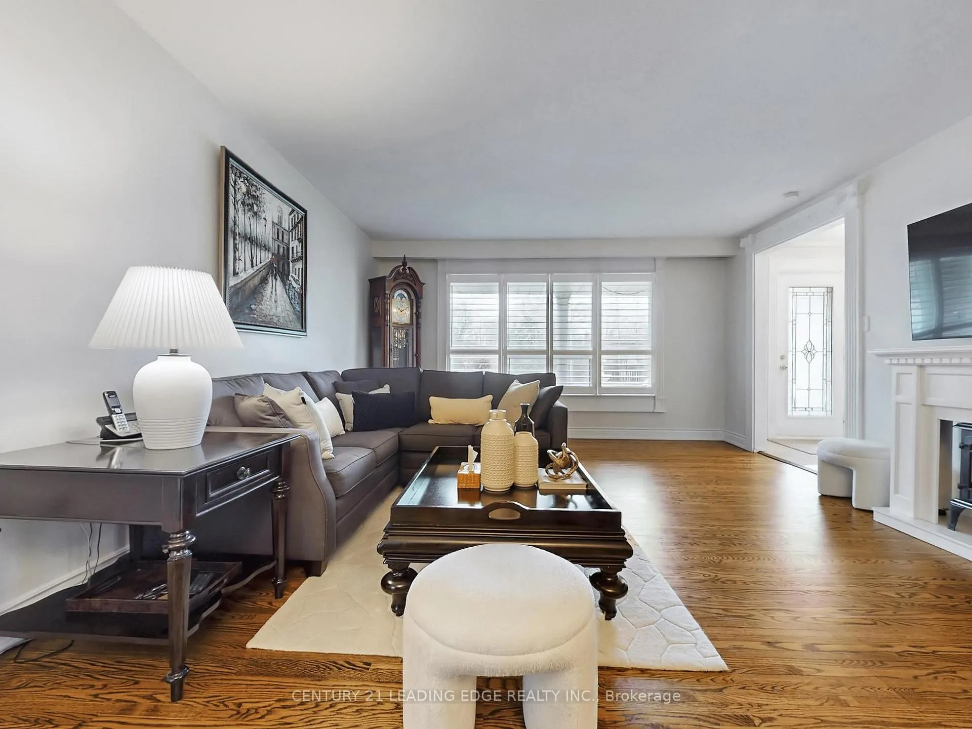 Photo 9 of 8 Miner Circle, Markham, Unionville — HOMEH