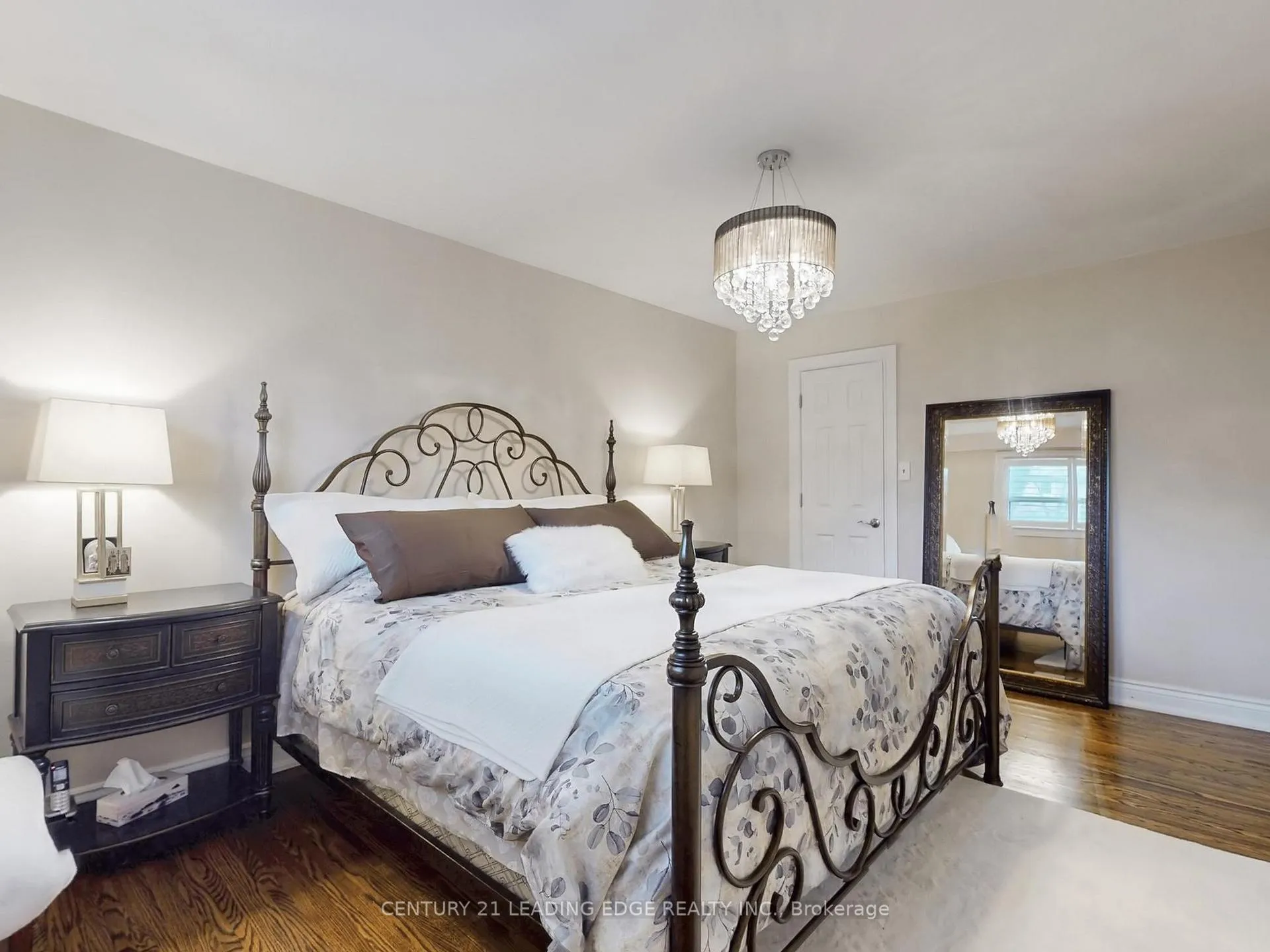 Photo 24 of 8 Miner Circle, Markham, Unionville — HOMEH