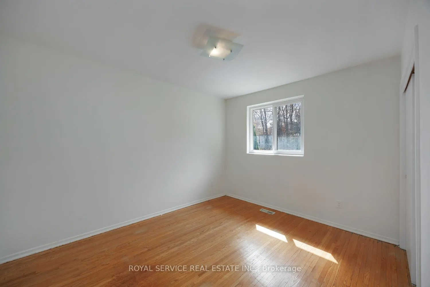 Photo 14 of 14 Hathway Drive, Scarborough, Bendale — HOMEH