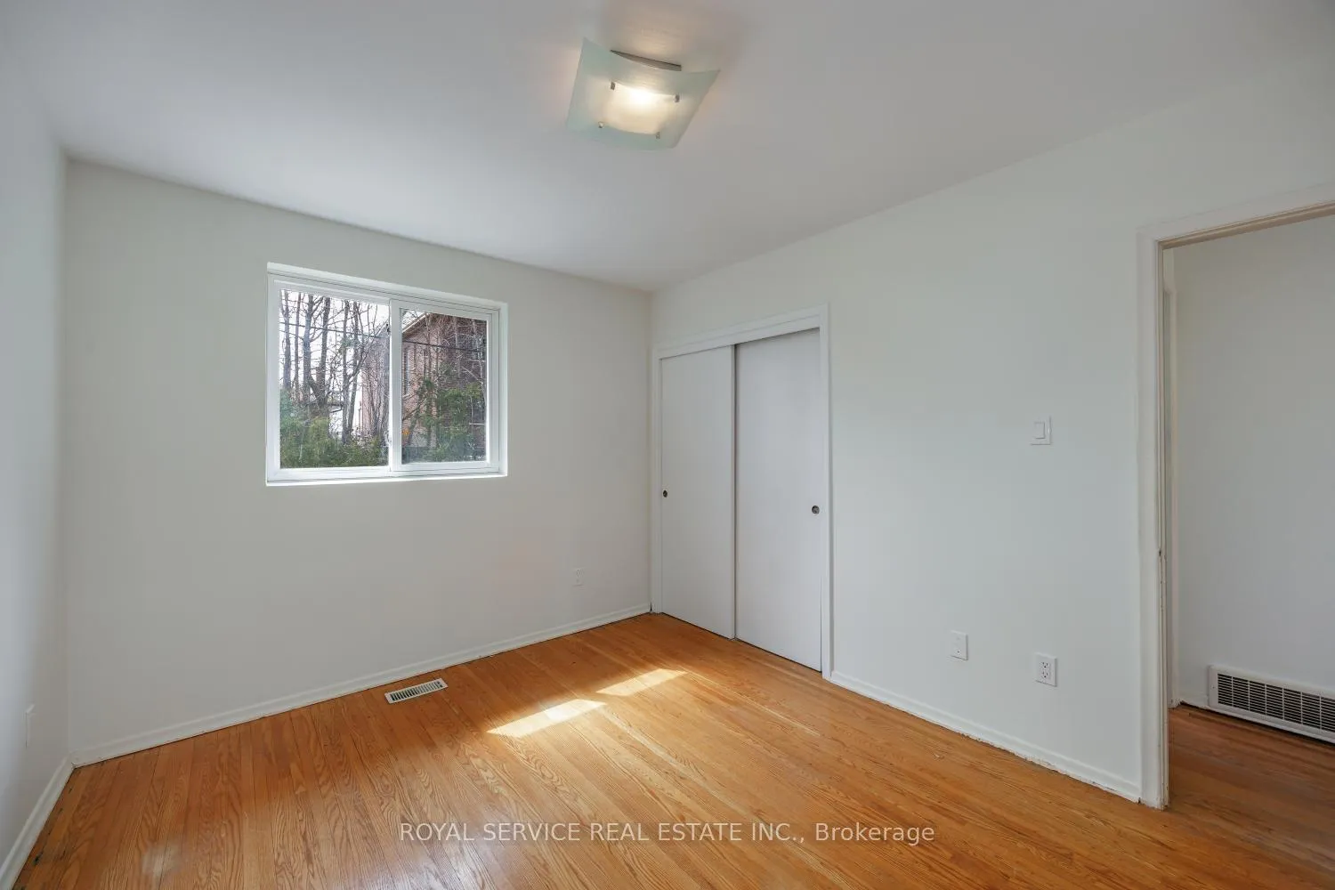 Photo 15 of 14 Hathway Drive, Scarborough, Bendale — HOMEH