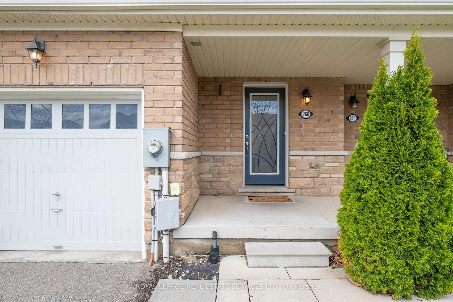 Photo 2 of 266 Powell Road, Brantford — HOMEH