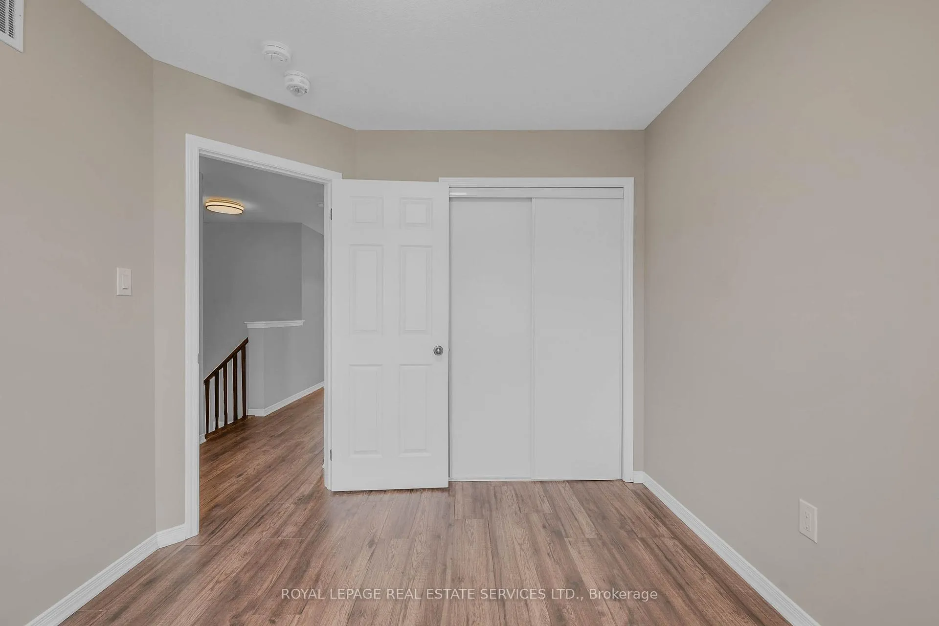 Photo 25 of 266 Powell Road, Brantford — HOMEH