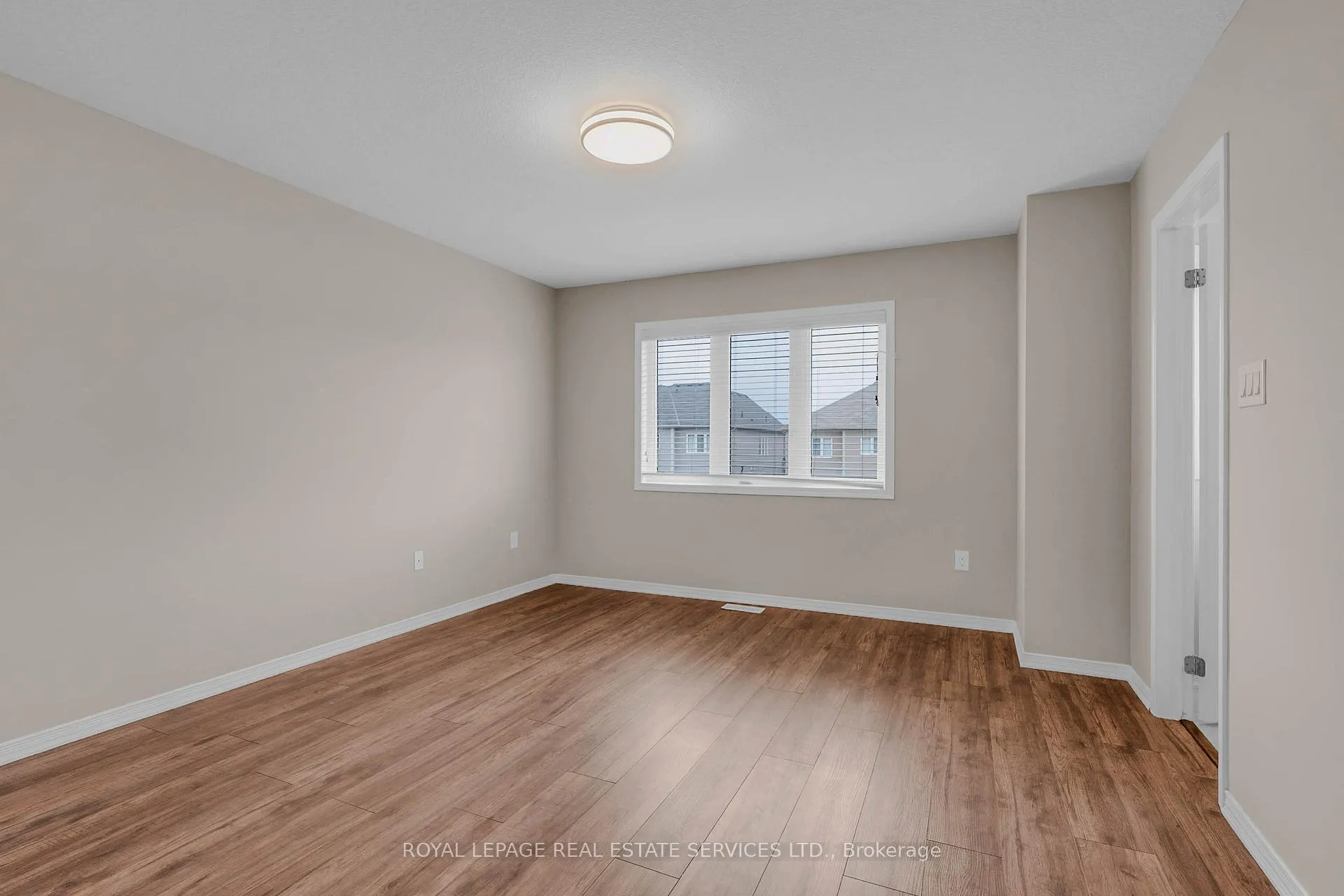 Photo 28 of 266 Powell Road, Brantford — HOMEH