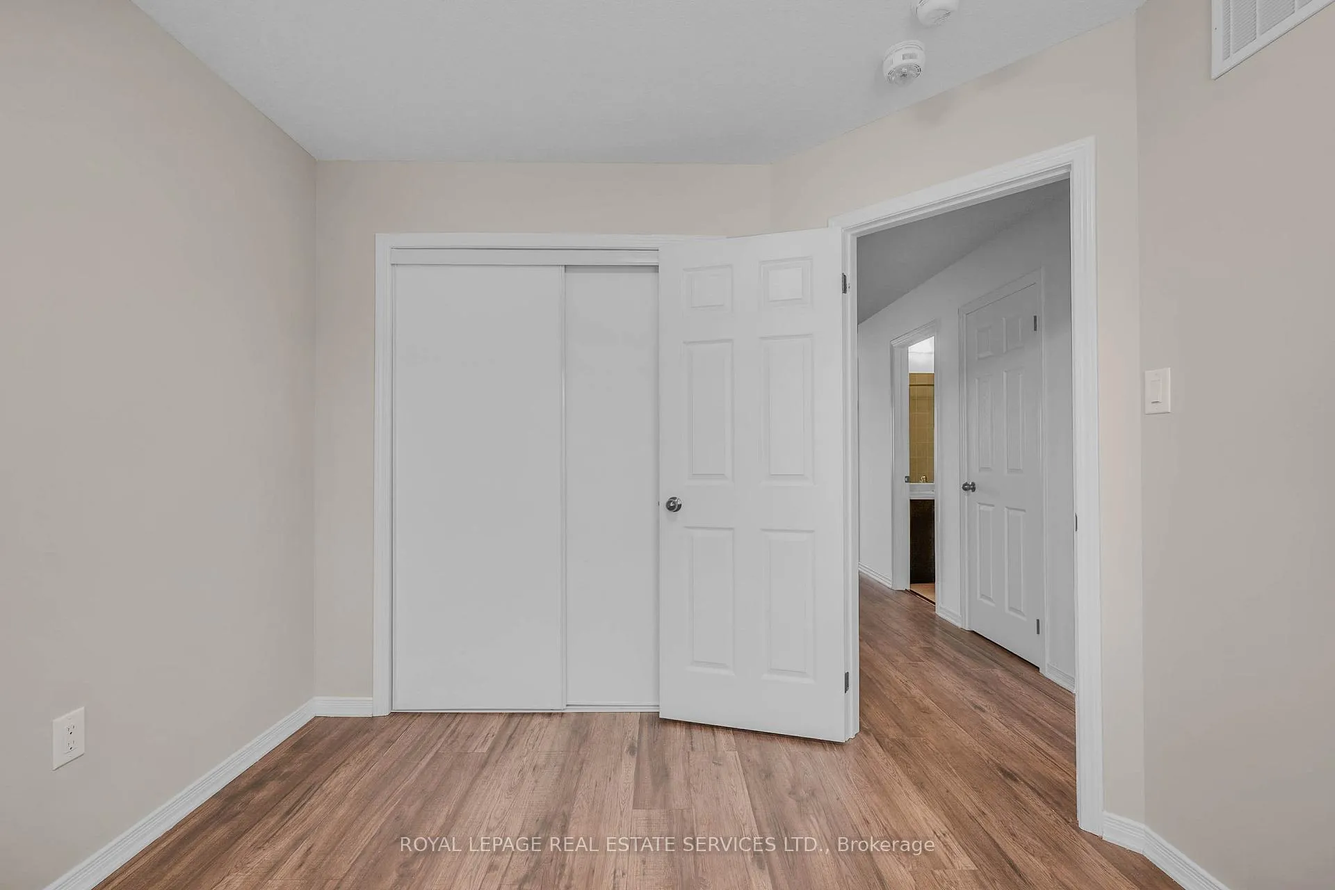 Photo 31 of 266 Powell Road, Brantford — HOMEH