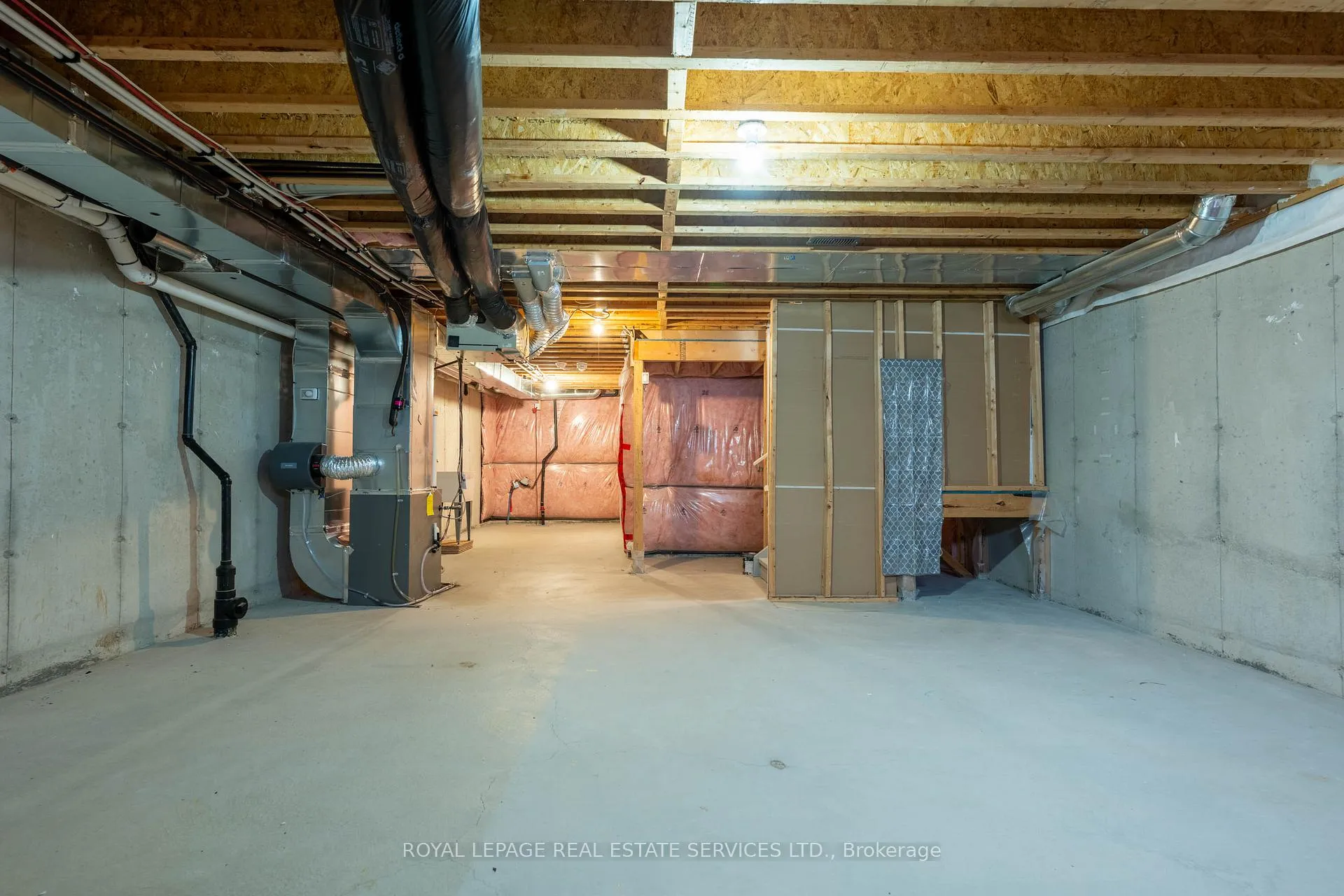 Photo 35 of 266 Powell Road, Brantford — HOMEH