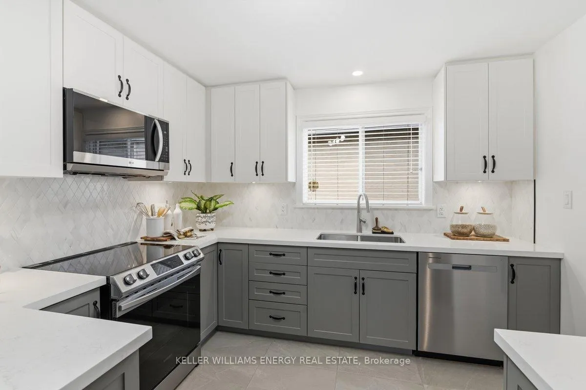 Photo 9 of 36 Stonefield Crescent, Scarborough, Morningside — HOMEH
