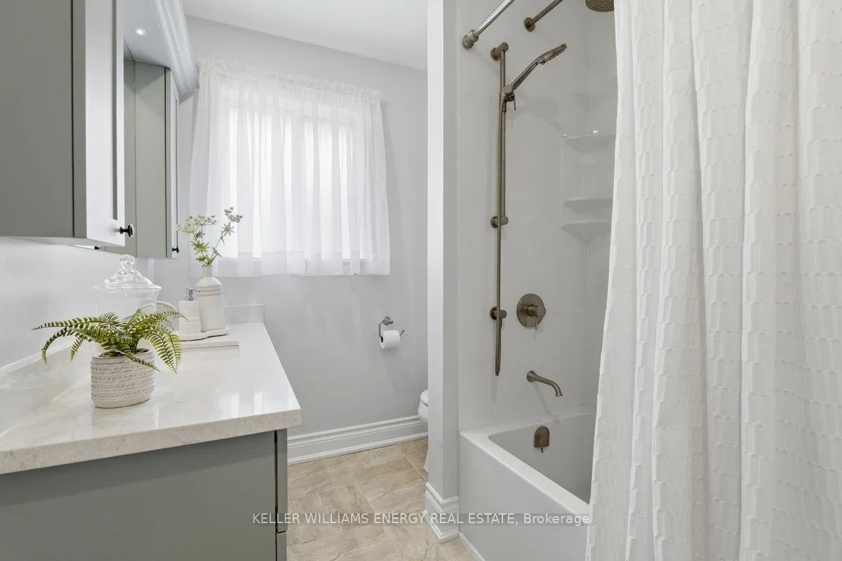 Photo 17 of 36 Stonefield Crescent, Scarborough, Morningside — HOMEH