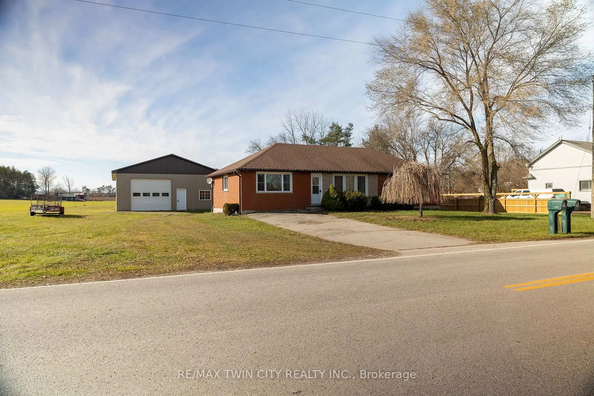 Photo 2 of 4595 Kelvin Road, Norfolk, Kelvin — HOMEH