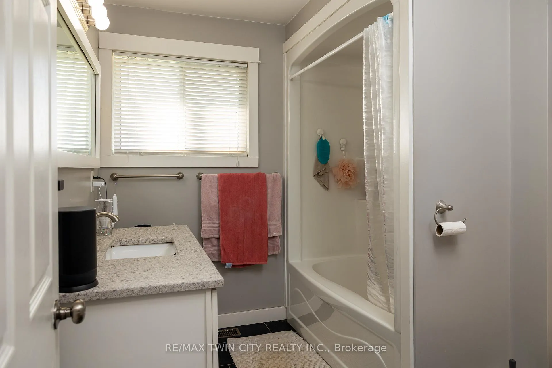 Photo 15 of 4595 Kelvin Road, Norfolk, Kelvin — HOMEH