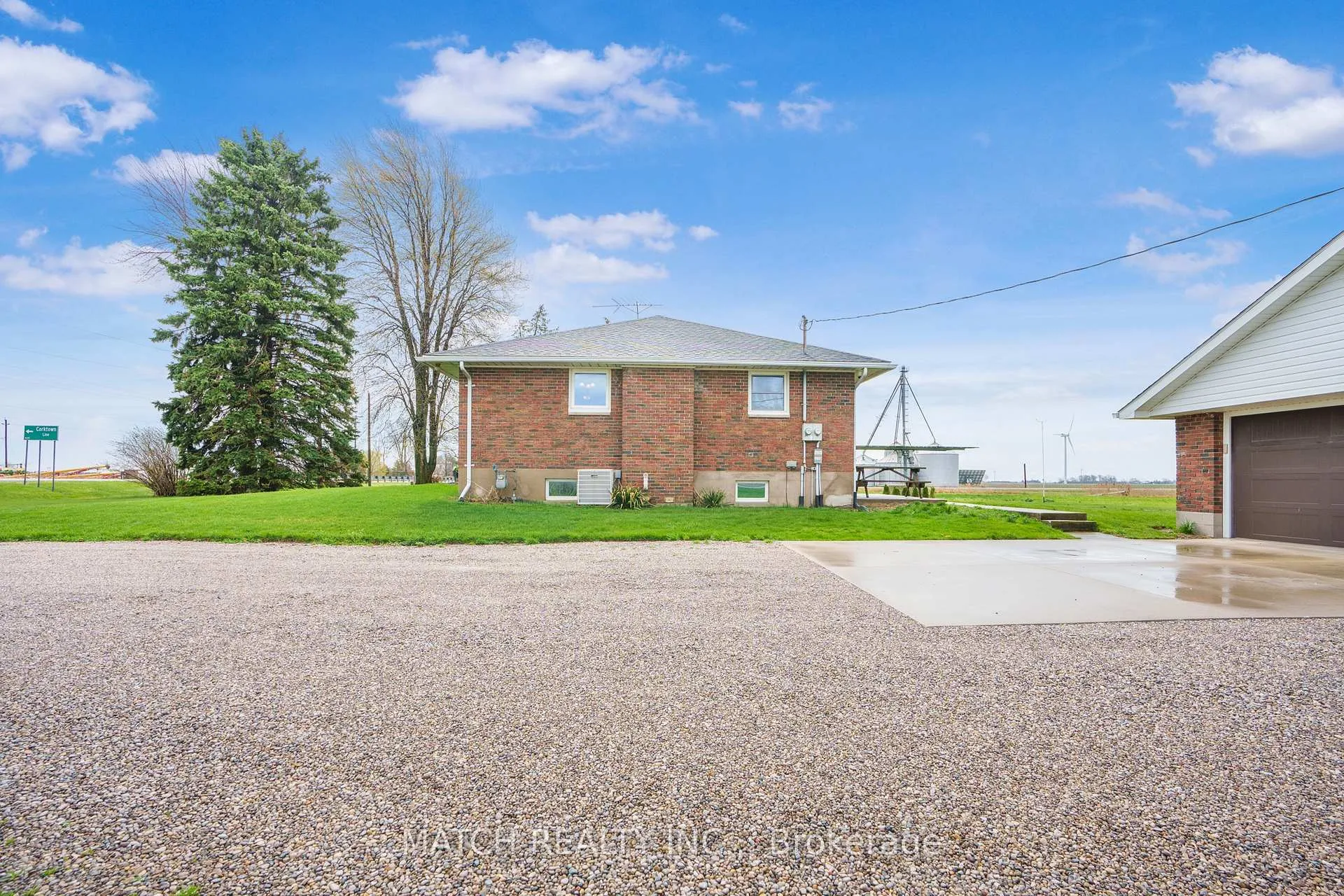 Photo 35 of 27156 St.clair Road, Chatham-Kent, Wallaceburg — HOMEH