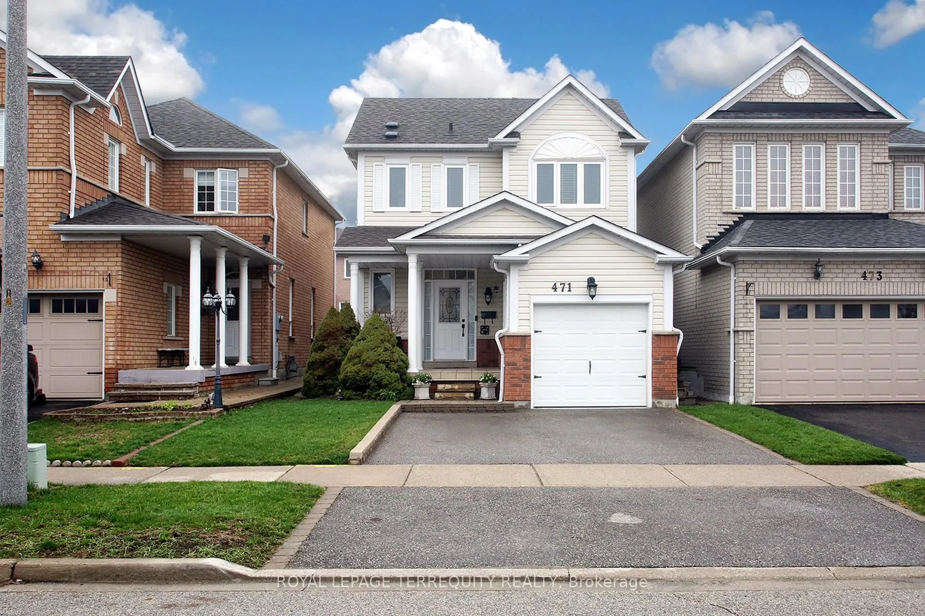 Photo 1 of 471 Woodsmere Crescent, Pickering, Amberlea — HOMEH