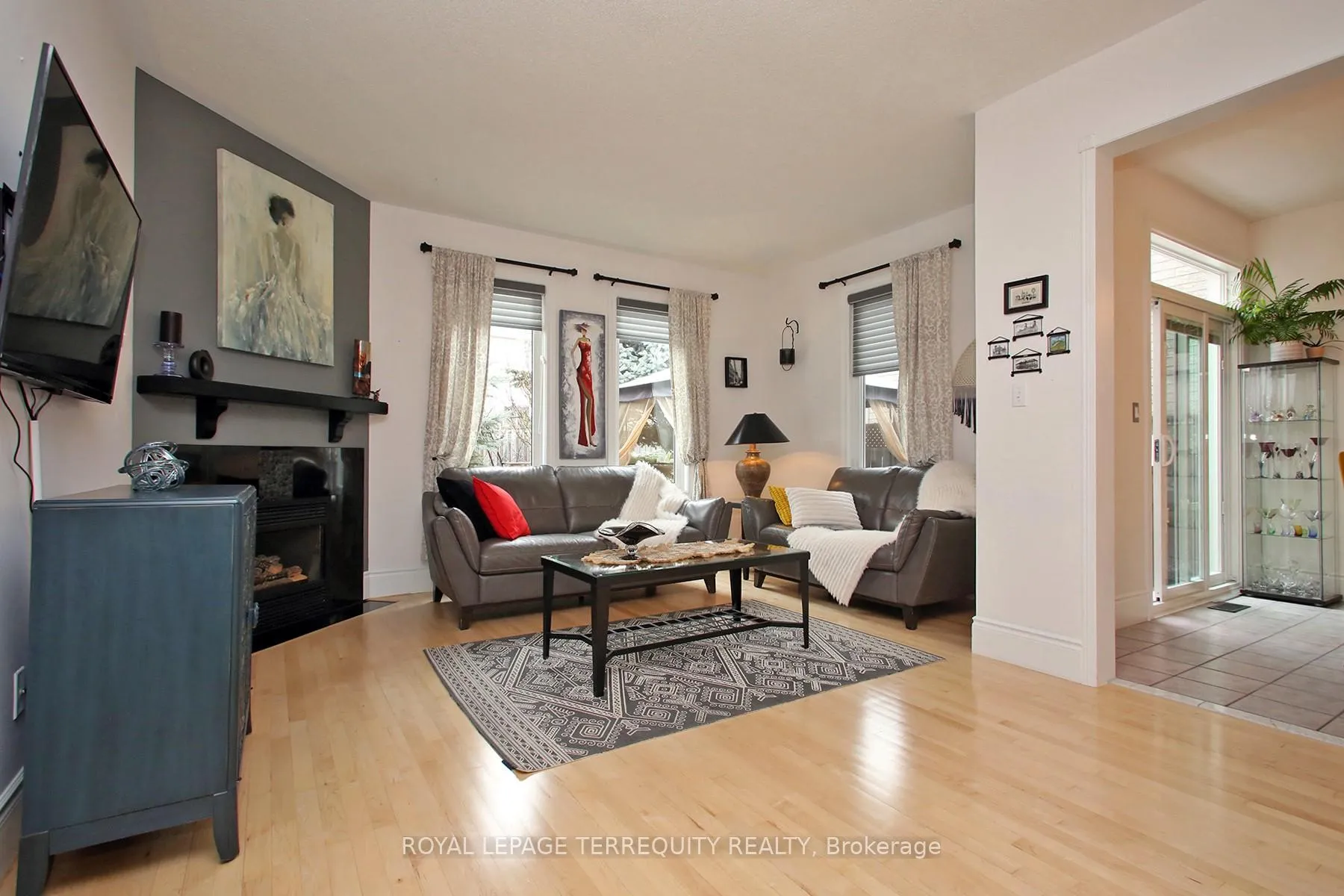 Photo 7 of 471 Woodsmere Crescent, Pickering, Amberlea — HOMEH