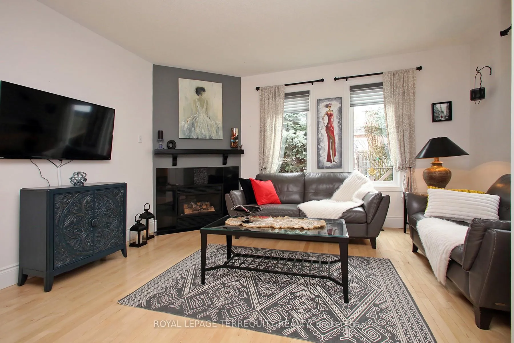 Photo 8 of 471 Woodsmere Crescent, Pickering, Amberlea — HOMEH